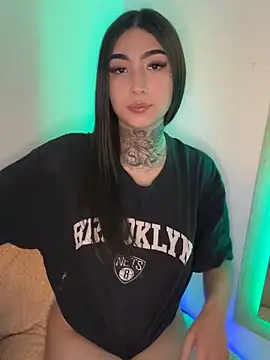 zarai angels online show from February 2025 05:24:02 PM