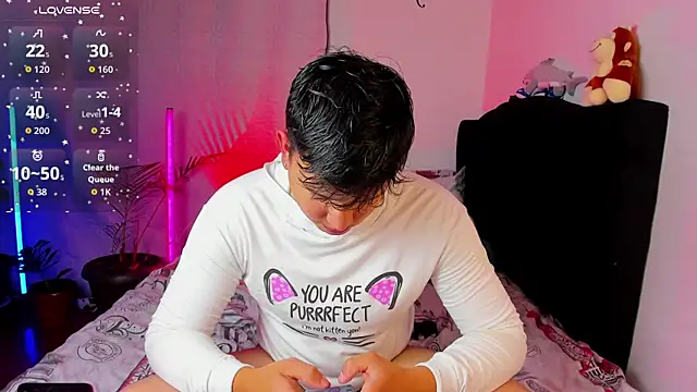 ANDREZALVAREZ online show from April 2026 02:48:01 AM