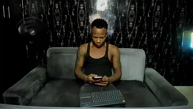 Snapshot of Alid_17 chatting on October 2025 06:48:01 AM Alid 17 online show from October 2025 06:48:01 AM