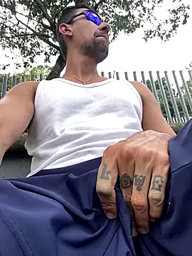 dantedesirexx online show from October 2025 05:21:02 PM