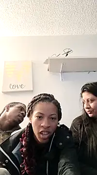 lightskinnbrazzy online show from March 2025 02:15:01 AM
