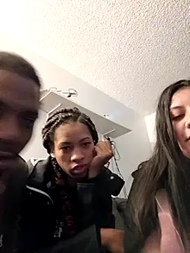 lightskinnbrazzy online show from March 2025 05:20:02 AM