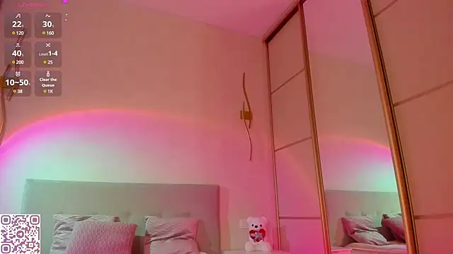 Snapshot of flora_off chatting on February 2025 12:16:02 PM flora off online show from February 2025 12:16:02 PM