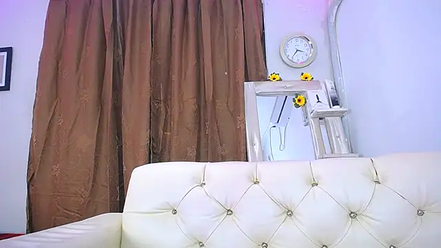 alaia 03 online show from March 2025 03:24:01 PM