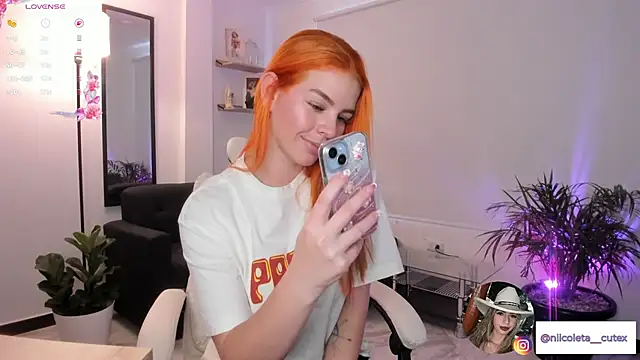 Niicoleta online show from October 2025 07:32:02 PM