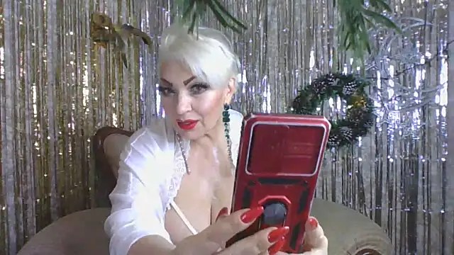 Izabella gold online show from December 2024 08:12:02 PM