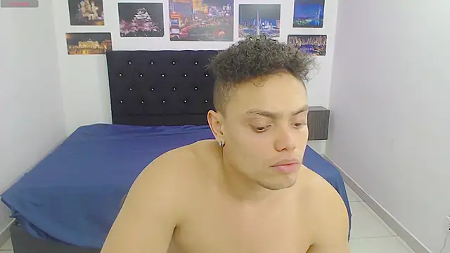 Booy Hott online show from December 2024 06:15:01 PM