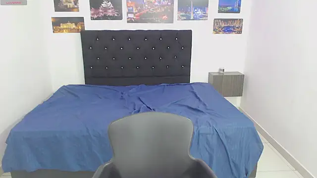 Booy Hott online show from December 2024 08:54:02 PM