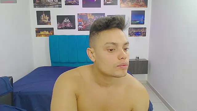 Booy Hott online show from January 2025 03:20:01 PM