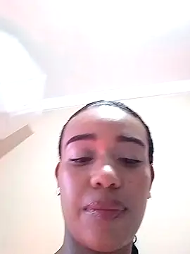 Snapshot of evafoxs chatting on January 2025 07:03:01 AM evafoxs online show from January 2025 07:03:01 AM