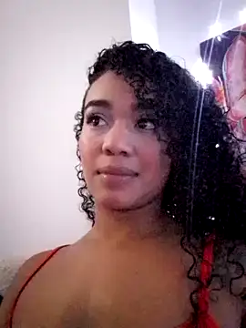 Snapshot of evafoxs chatting on February 2025 09:52:02 PM evafoxs online show from February 2025 09:52:02 PM