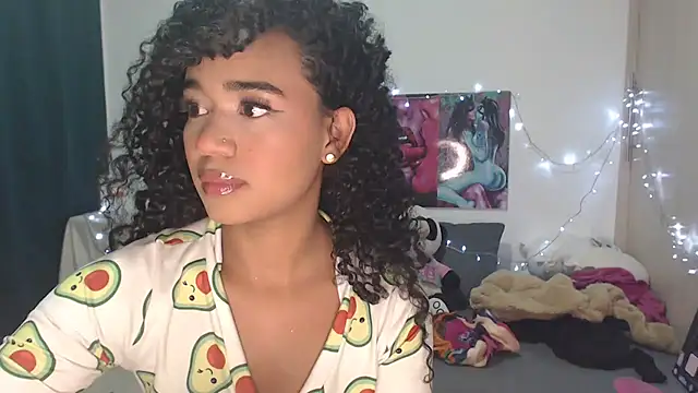 Snapshot of evafoxs chatting on March 2025 01:01:01 AM evafoxs online show from March 2025 01:01:01 AM