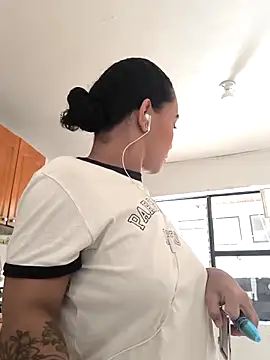 Snapshot of evafoxs chatting on September 2025 06:30:02 PM evafoxs online show from September 2025 06:30:02 PM