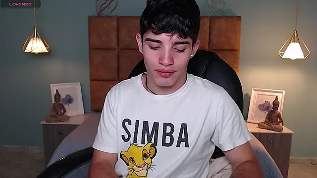 AlejooTwink online show from February 2025 11:54:02 PM