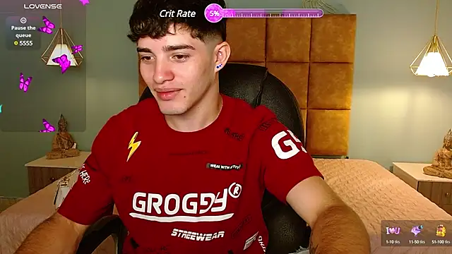 AlejooTwink online show from March 2025 06:18:01 PM