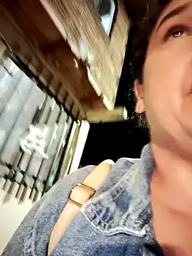 siri duque online show from February 2025 10:28:02 AM