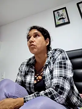 siri duque online show from March 2025 10:38:02 PM