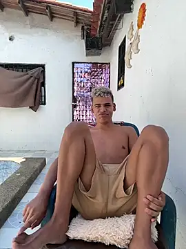 Leo bunny hot online show from April 2026 06:05:01 PM