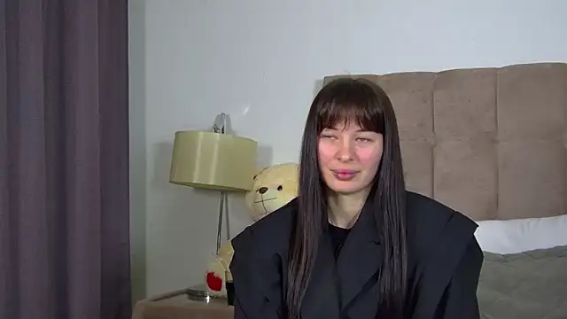 AlexandraBloom online show from February 2026 06:26:01 PM