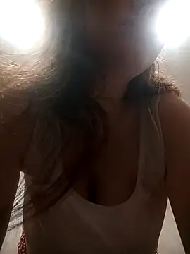 Aria  Dark online show from December 2025 01:03:02 AM