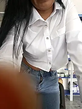 Megan jennerr online show from November 2025 03:05:01 PM