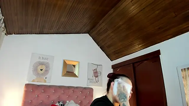 CelessteRedds online show from April 2026 12:08:02 PM