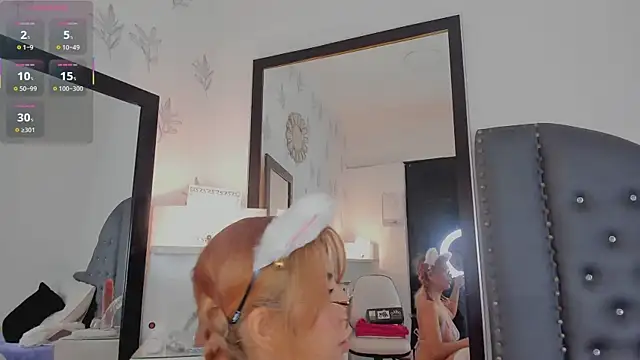 Miranda Foxx online show from October 2025 05:10:02 PM