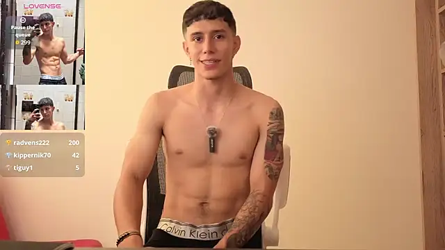 Snapshot of Cristopher23_ chatting on September 2025 01:02:02 PM Cristopher23 online show from September 2025 01:02:02 PM