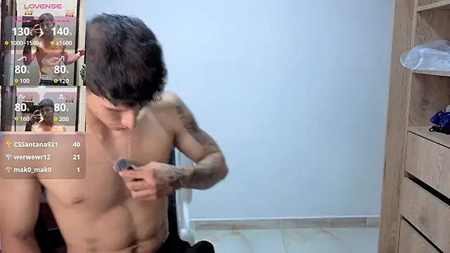 Cristopher23  online show from October 2025 02:01:02 AM