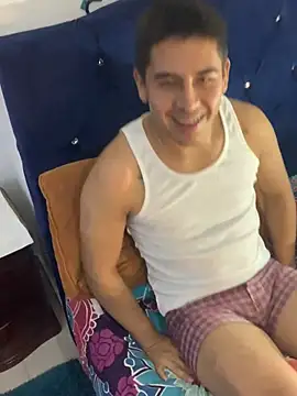 roguer darkk online show from January 2025 09:45:01 AM