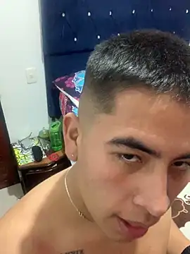 roguer darkk online show from February 2025 07:02:02 AM