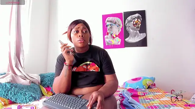 Snapshot of Lilybaudinx96 chatting on November 2025 08:07:01 PM Lilybaudinx96 online show from November 2025 08:07:01 PM