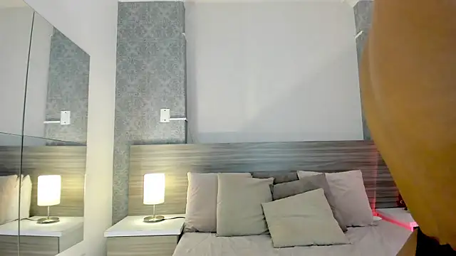 Mistyca online show from September 2025 10:51:02 AM