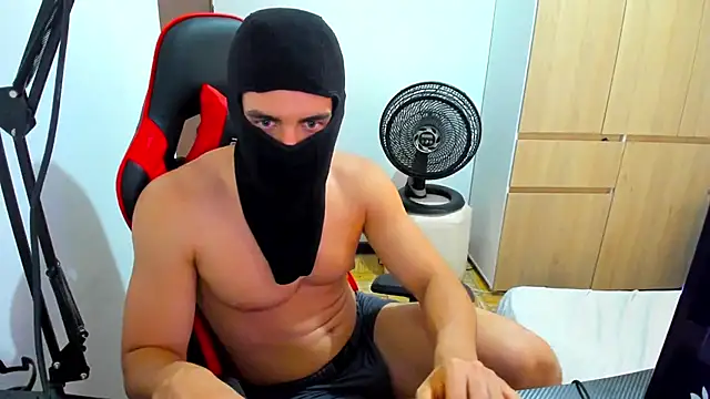 Calihotcaliente277 online show from December 2024 05:12:01 PM
