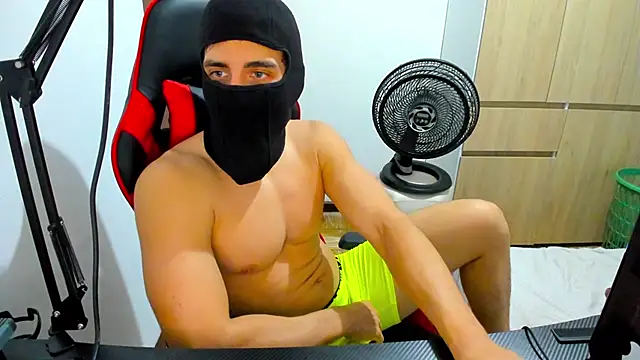Calihotcaliente277 online show from December 2024 11:24:01 PM