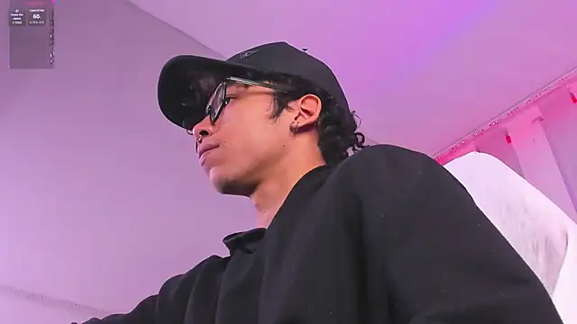 AkazaBoy  online show from June 2026 04:57:01 AM