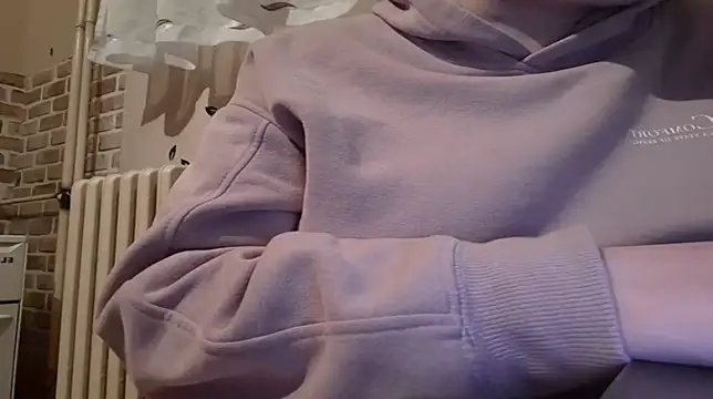 AalinnaK online show from March 2025 07:46:02 PM