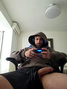 omarito100 online show from April 2026 08:07:01 AM