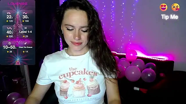 Snapshot of Emillias chatting on December 2024 05:43:01 PM Emillias online show from December 2024 05:43:01 PM