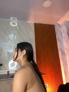 floriamANDjazmin online show from October 2025 03:13:02 AM