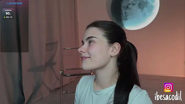adriana allien online show from May 2026 09:56:02 PM