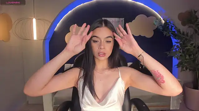 AlanaCraft online show from December 2024 11:18:02 PM