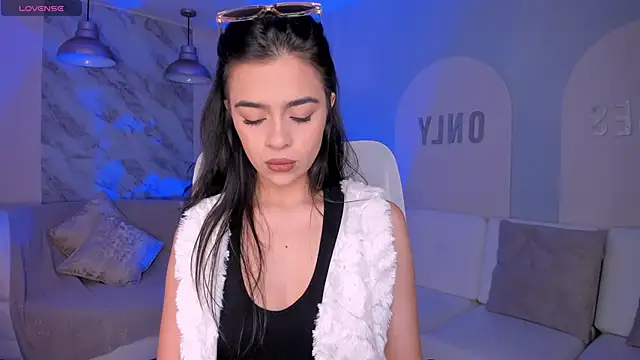 AlanaCraft online show from December 2025 12:21:02 PM