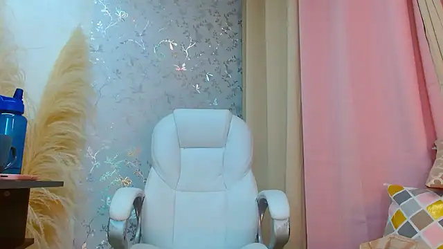 talianaprada online show from December 2024 05:15:01 AM