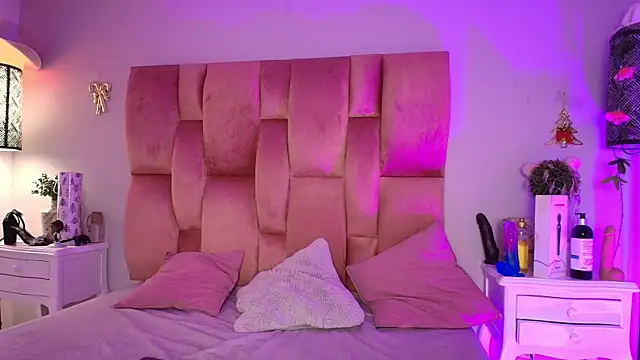 SweetBonniie online show from February 2026 11:21:01 AM