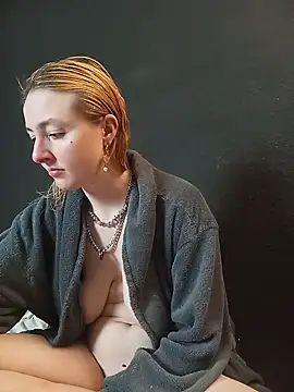 Snapshot of Sexy-Milf-Big chatting on December 2024 10:11:01 PM Sexy-Milf-Big online show from December 2024 10:11:01 PM