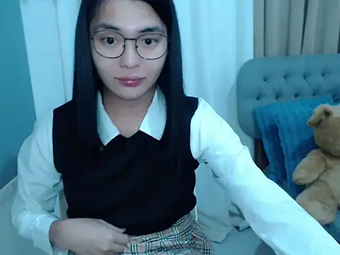 zhaviahale21 online show from October 2025 03:33:02 PM