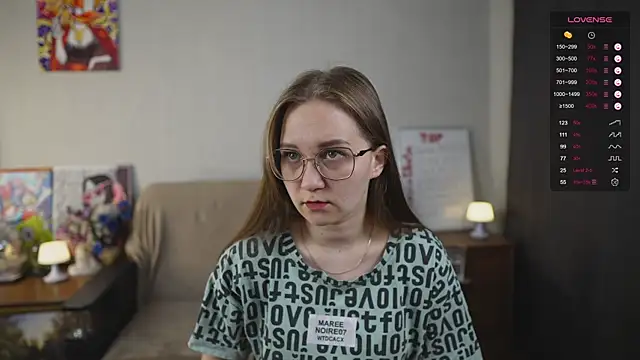 Miatiny online show from October 2025 02:52:01 AM