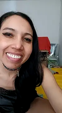 KimPielCanela online show from March 2025 05:36:02 PM