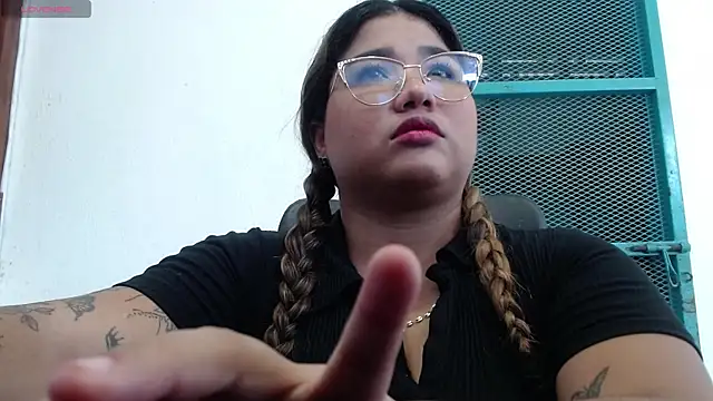 Gabycutee online show from September 2025 09:26:01 PM